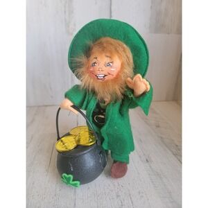 Annalee leprechaun pot of gold St Patrick's Day clover plush home figure